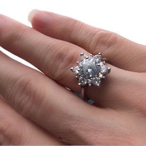12.5 mm Zircon Snowflake Silver Plated Ring